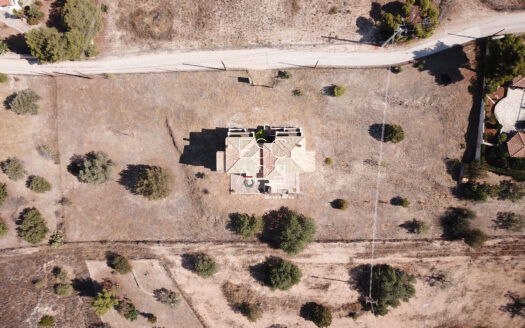 TWO MAISONETTES OF 318,08 SQM