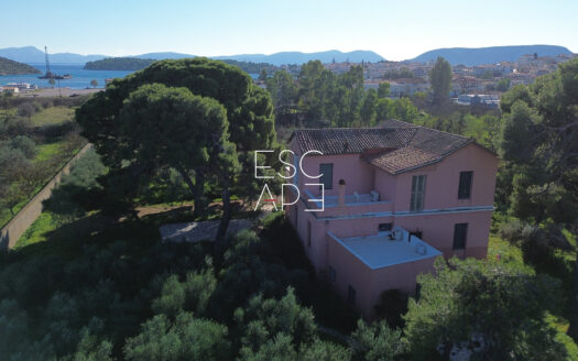 DETACHED HOUSE OF 355 SQM