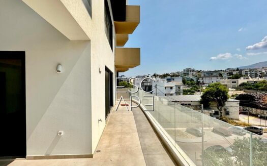 High specification newly built maisonette of 187 sqm